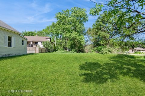Tiny photo for 411 Pleasant Street, Joliet, IL 60436 (MLS # 12421661)
