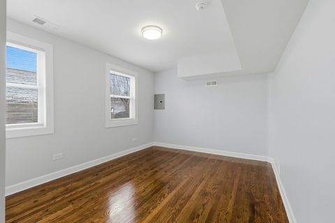 Tiny photo for 2950 N Lowell Avenue, Chicago, IL 60641 (MLS # 12567321)