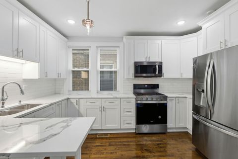 Tiny photo for 2950 N Lowell Avenue, Chicago, IL 60641 (MLS # 12567321)