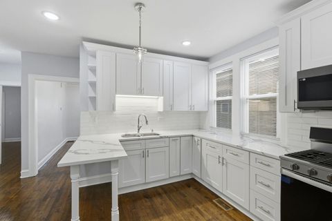 Tiny photo for 2950 N Lowell Avenue, Chicago, IL 60641 (MLS # 12567321)