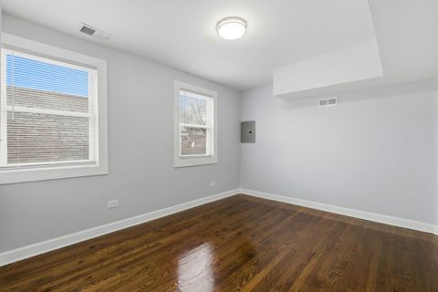 Tiny photo for 2950 N Lowell Avenue, Chicago, IL 60641 (MLS # 12567321)