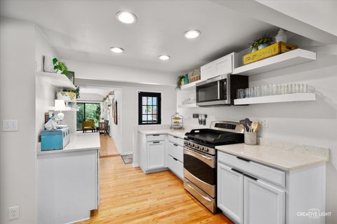 Tiny photo for 2300 Kaneville Road, Geneva, IL 60134 (MLS # 12585349)