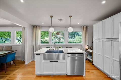 Tiny photo for 2300 Kaneville Road, Geneva, IL 60134 (MLS # 12585349)