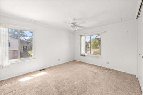 Tiny photo for 1316 Kingsbury Drive #1, Hanover Park, IL 60133 (MLS # 12448439)