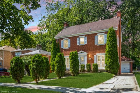 Photo of 11200 S LONGWOOD Drive, Chicago, IL 60643 (MLS # 12502140)