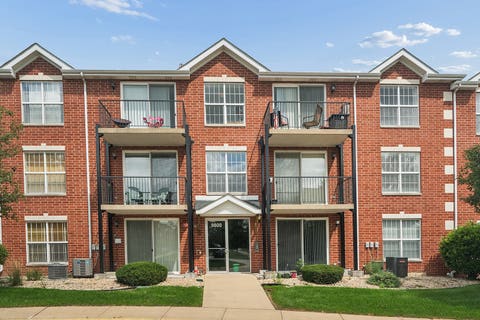 Photo of 9800 Liberty Circle #1W, Orland Park, IL 60467 (MLS # 12736340)