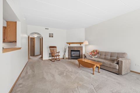 Tiny photo for 9800 Liberty Circle #1W, Orland Park, IL 60467 (MLS # 12736340)