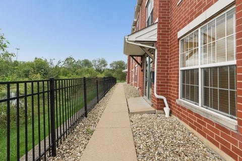 Tiny photo for 9800 Liberty Circle #1W, Orland Park, IL 60467 (MLS # 12736340)