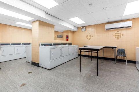 Tiny photo for 940 W Glenlake Avenue #27B, Chicago, IL 60660 (MLS # 12759392)