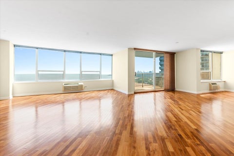 Tiny photo for 940 W Glenlake Avenue #27B, Chicago, IL 60660 (MLS # 12759392)