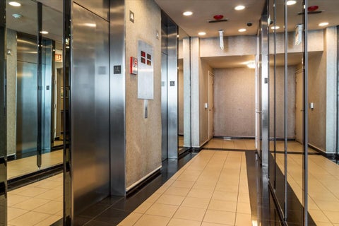 Tiny photo for 940 W Glenlake Avenue #27B, Chicago, IL 60660 (MLS # 12759392)