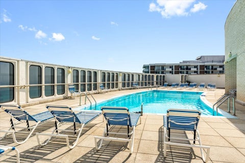 Tiny photo for 940 W Glenlake Avenue #27B, Chicago, IL 60660 (MLS # 12759392)