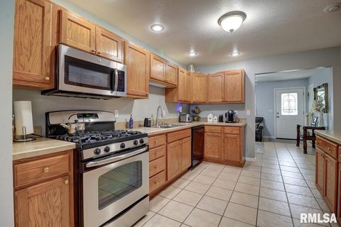 Tiny photo for 2410 BARKER Street, Clinton, IA 52732 (MLS # QC4270069)