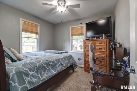 Tiny photo for 2410 BARKER Street, Clinton, IA 52732 (MLS # QC4270069)