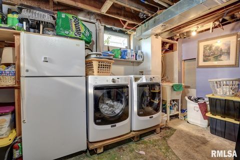 Tiny photo for 2410 BARKER Street, Clinton, IA 52732 (MLS # QC4270069)