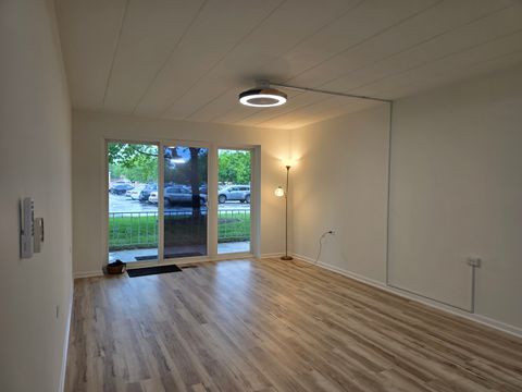 Tiny photo for 127 N Wolf Road #41A, Wheeling, IL 60090 (MLS # 12646879)