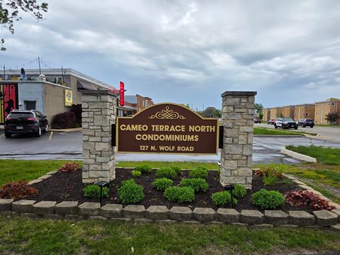Tiny photo for 127 N Wolf Road #41A, Wheeling, IL 60090 (MLS # 12646879)