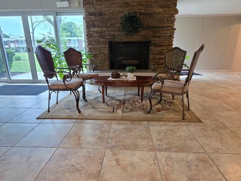 Tiny photo for 127 N Wolf Road #41A, Wheeling, IL 60090 (MLS # 12646879)