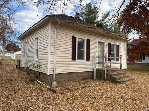 Tiny photo for 1706 Erie Avenue, Savanna, IL 61074 (MLS # 12519040)