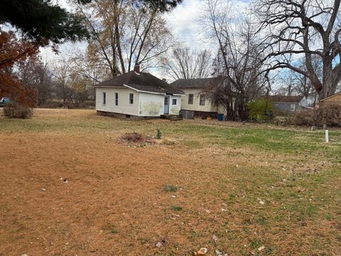 Tiny photo for 1706 Erie Avenue, Savanna, IL 61074 (MLS # 12519040)