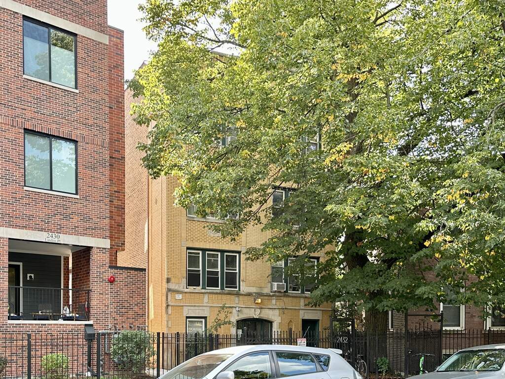 2432 N LINDEN Place 308