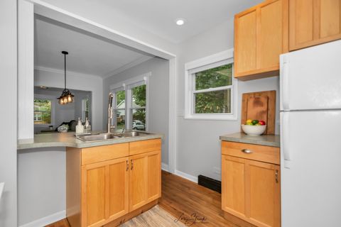 Tiny photo for 204 E Burlington Street, Riverside, IL 60546 (MLS # 12484845)