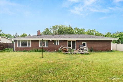 Tiny photo for 2270 Sans Souci Drive, Aurora, IL 60506 (MLS # 12668796)