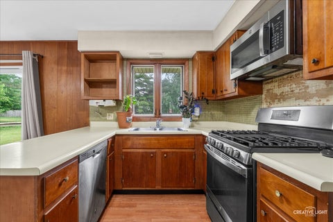 Tiny photo for 2270 Sans Souci Drive, Aurora, IL 60506 (MLS # 12668796)