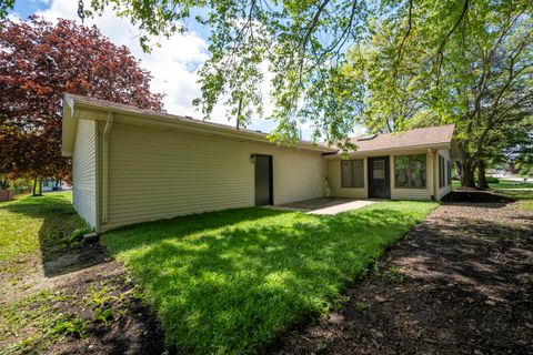Tiny photo for 24340 Davids Court, Naperville, IL 60564 (MLS # 12635179)