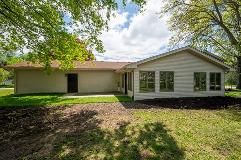 Tiny photo for 24340 Davids Court, Naperville, IL 60564 (MLS # 12635179)