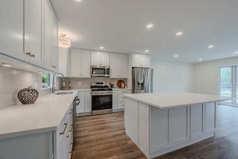 Tiny photo for 24340 Davids Court, Naperville, IL 60564 (MLS # 12635179)