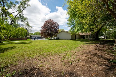 Tiny photo for 24340 Davids Court, Naperville, IL 60564 (MLS # 12635179)