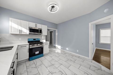 Tiny photo for 6621 S California Avenue, Chicago, IL 60629 (MLS # 12621670)