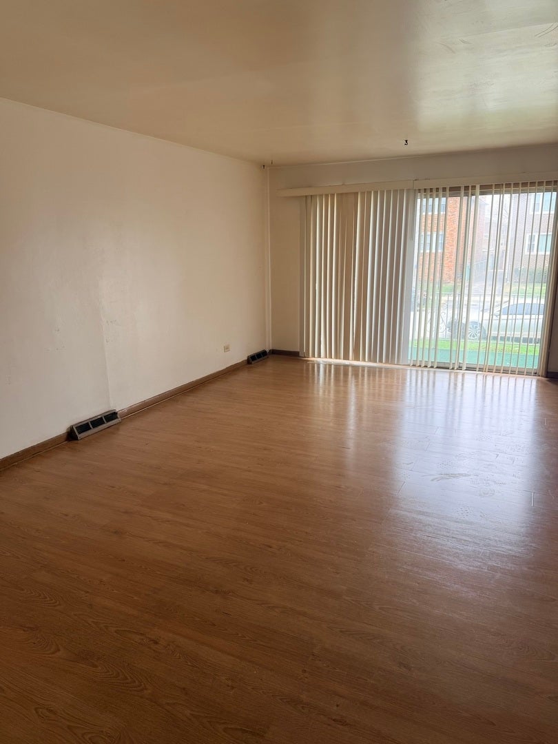 404 Prairie Avenue