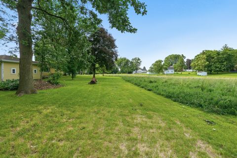 Tiny photo for 201 N Vermillion Street, Troy Grove, IL 61372 (MLS # 12678305)