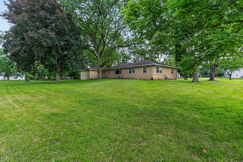 Tiny photo for 201 N Vermillion Street, Troy Grove, IL 61372 (MLS # 12678305)