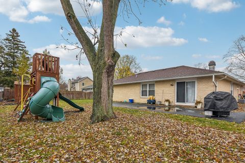 Tiny photo for 1071 Almond Drive, Aurora, IL 60506 (MLS # 12523660)