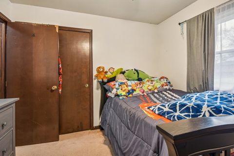 Tiny photo for 1071 Almond Drive, Aurora, IL 60506 (MLS # 12523660)