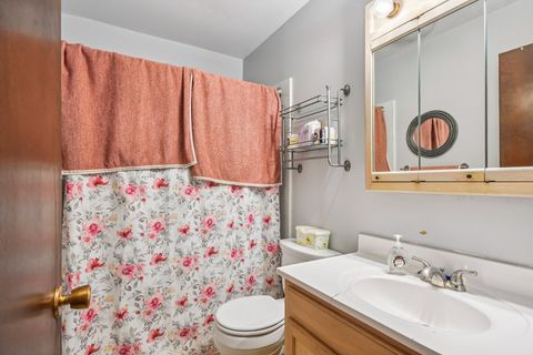 Tiny photo for 1071 Almond Drive, Aurora, IL 60506 (MLS # 12523660)