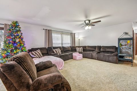 Tiny photo for 1071 Almond Drive, Aurora, IL 60506 (MLS # 12523660)