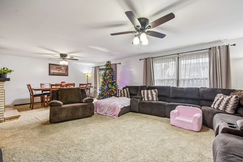 Tiny photo for 1071 Almond Drive, Aurora, IL 60506 (MLS # 12523660)