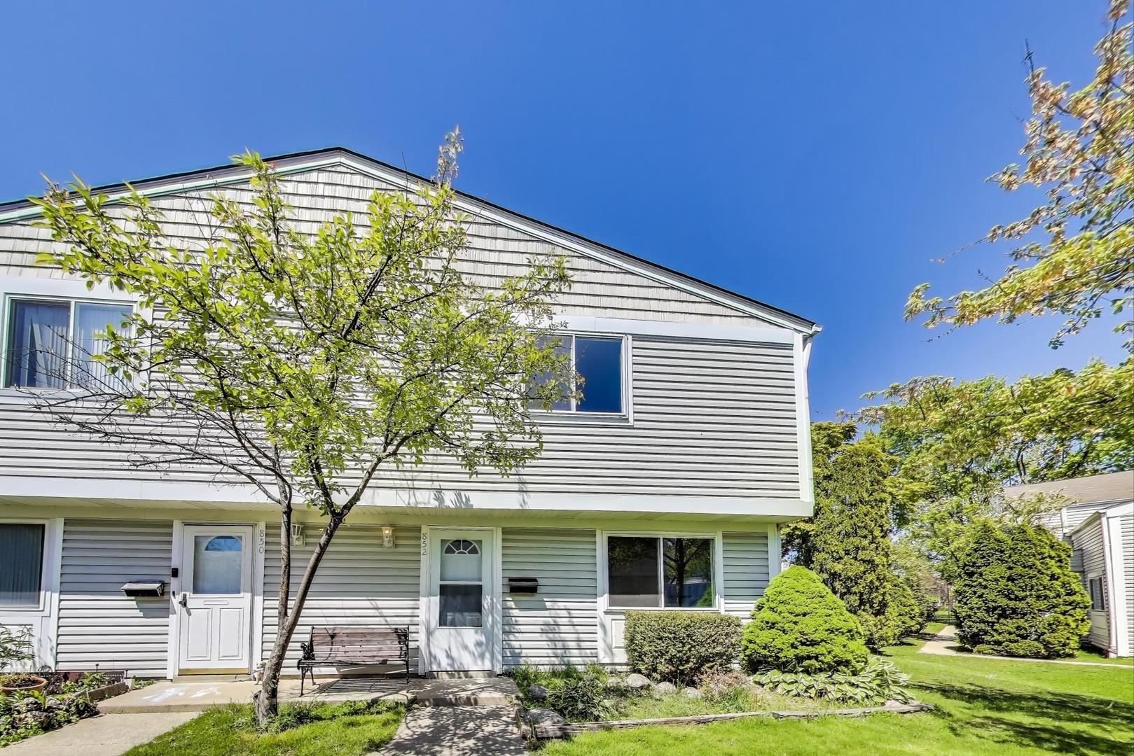 852 Oxford Place