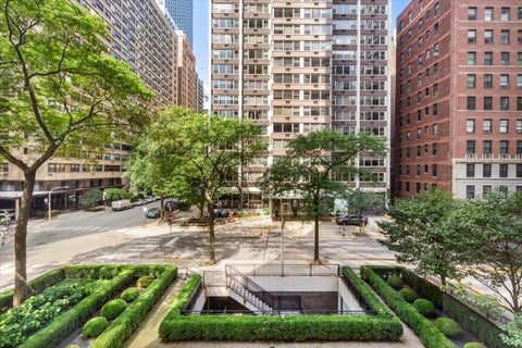 Tiny photo for 260 E Chestnut Street #303, Chicago, IL 60611 (MLS # 12725535)