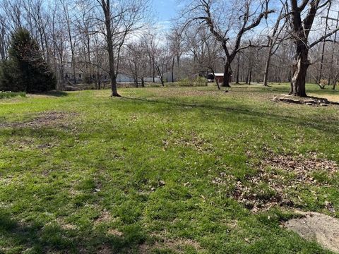 Tiny photo for 18 Sawmill Road, Carbondale, IL 62901 (MLS # 12604948)