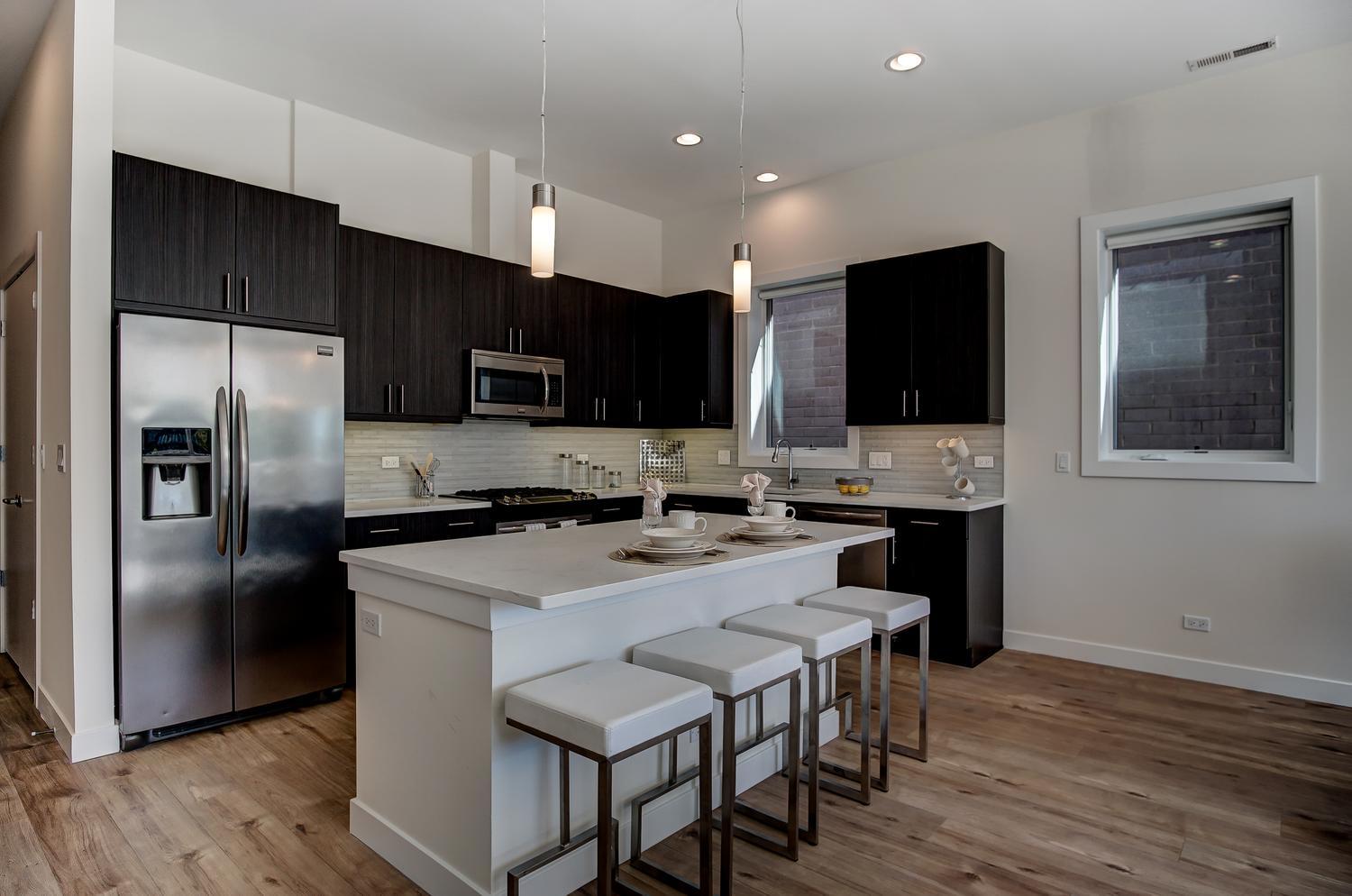 2522 W Addison Street 3E
