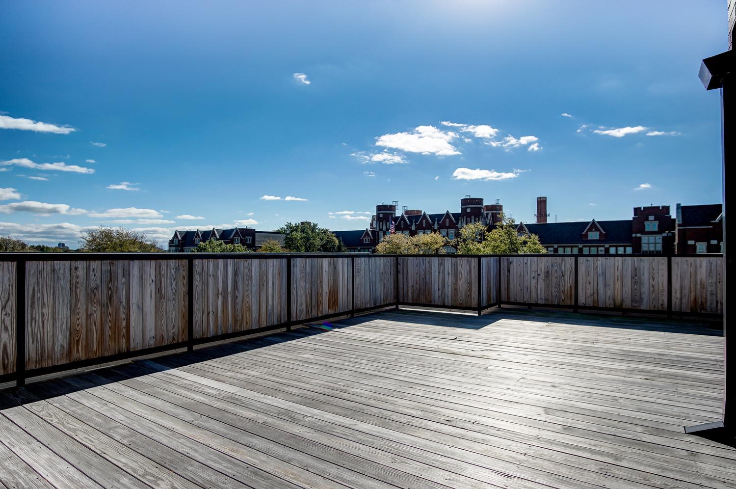 2522 W Addison Street 3E