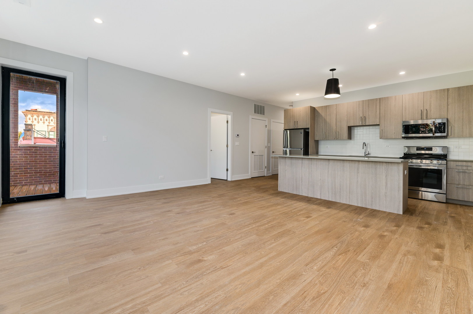 1807 W Division Street 301