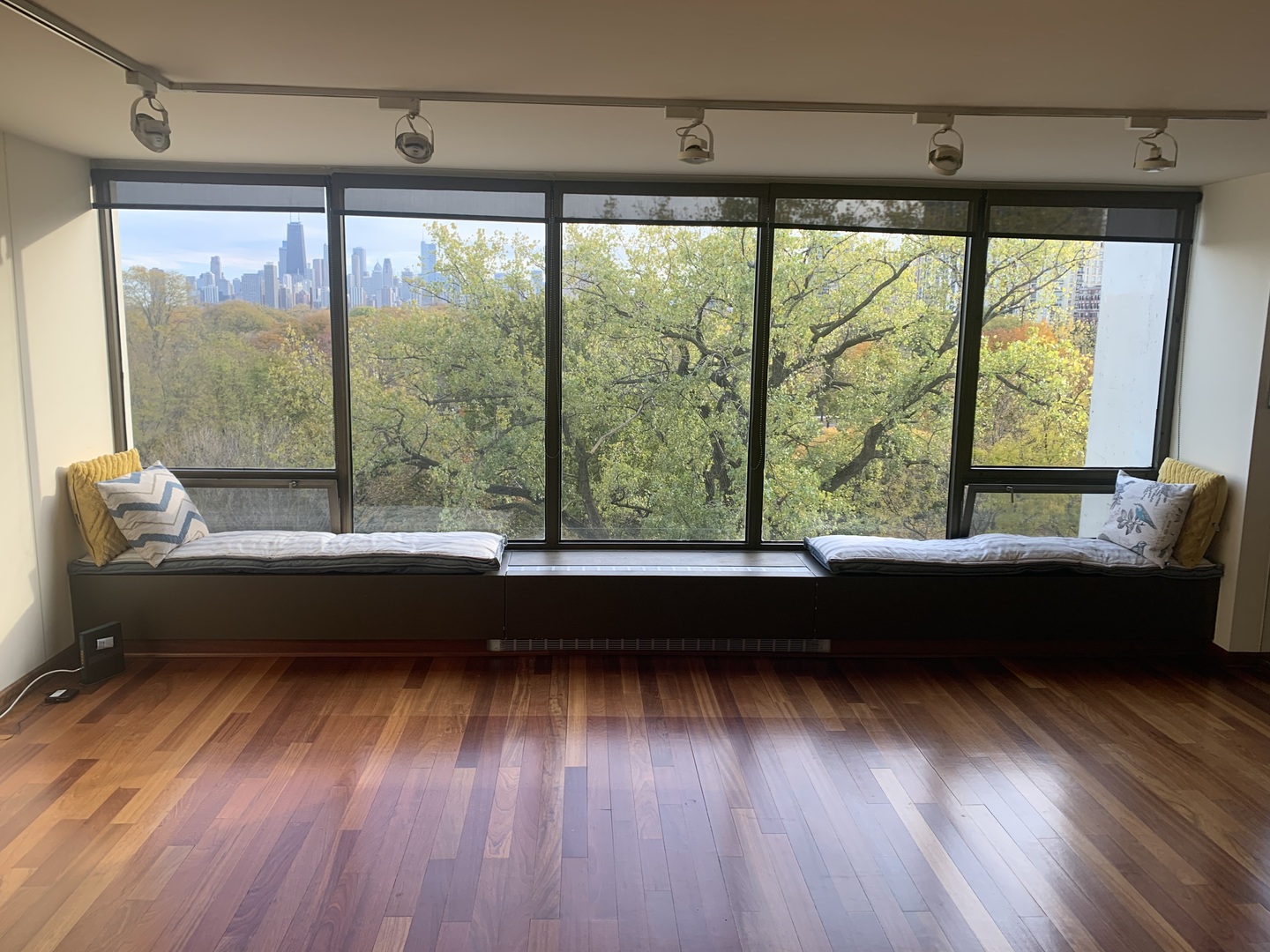 2800 N Lake Shore Drive 712