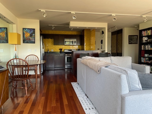 2800 N Lake Shore Drive 712