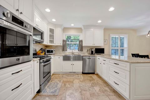 Tiny photo for 1518 Wedgefield Circle, Naperville, IL 60563 (MLS # 12486165)